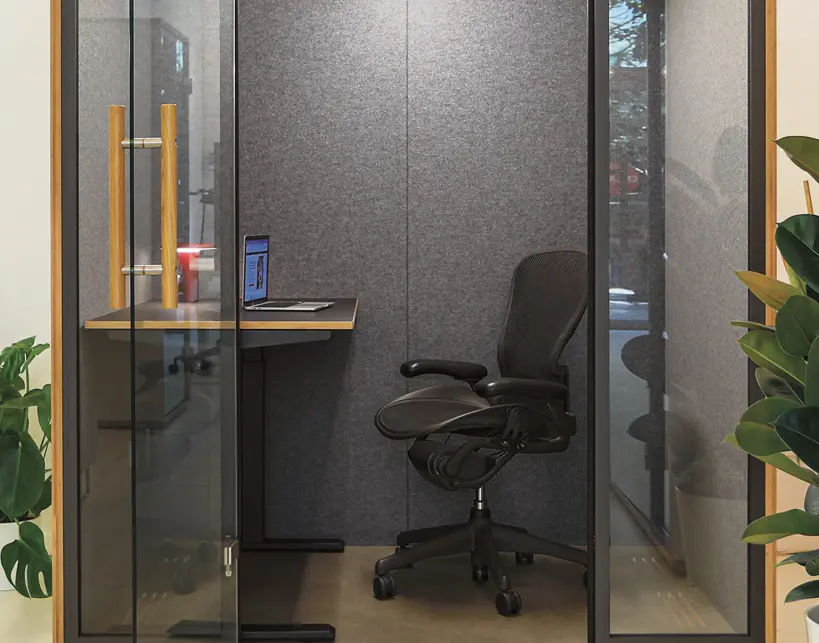 cabina deep work in coworking