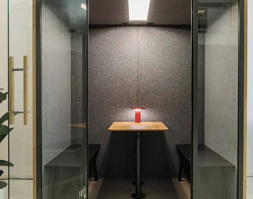 cabina insonorizzata meeting booth