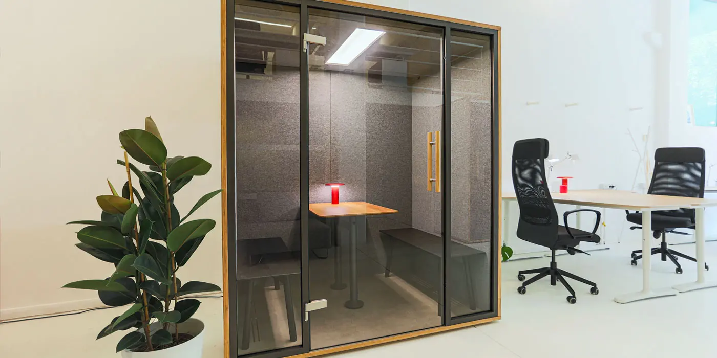 header-meeting-booth