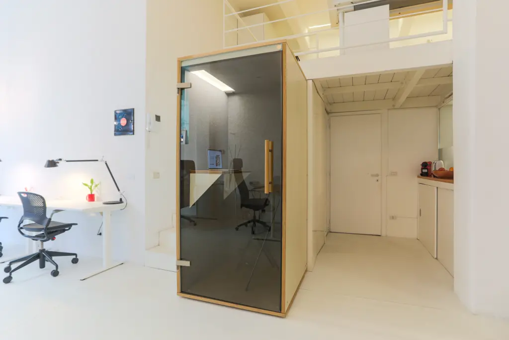 Phone booth Coworking Milano Lambrate