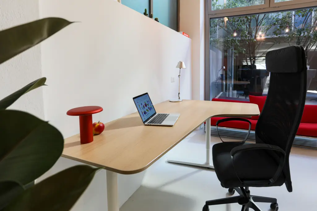 postazione_coworking_2_milano_lambrate-scaled
