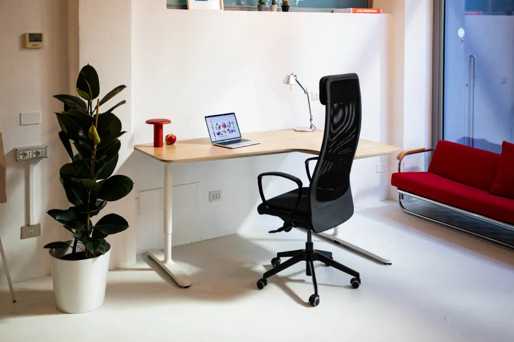 postazione_coworking_milano_lambrate-scaled
