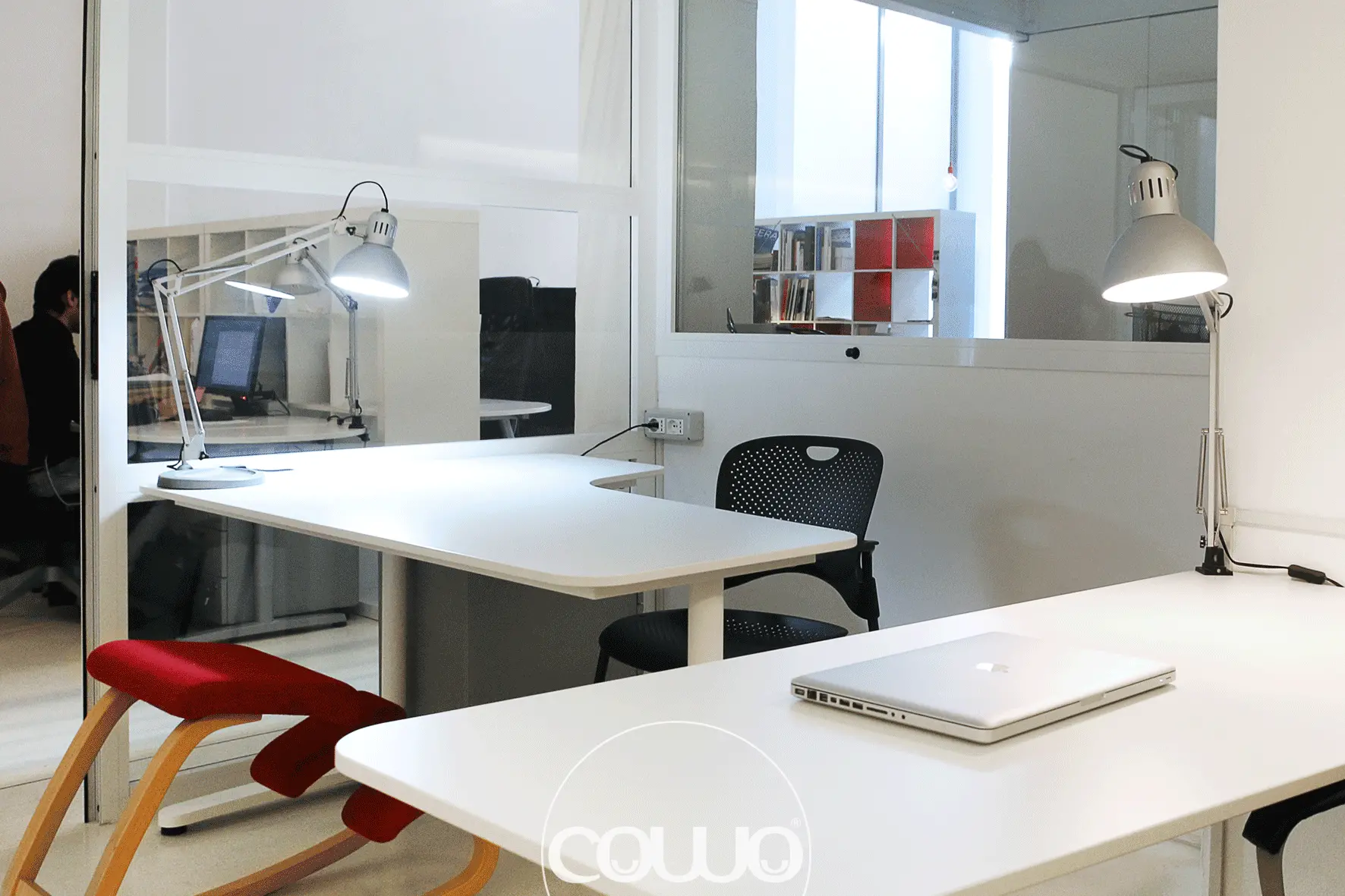 Scrivania in affitto al Coworking Milano Lambrate by Cowo®